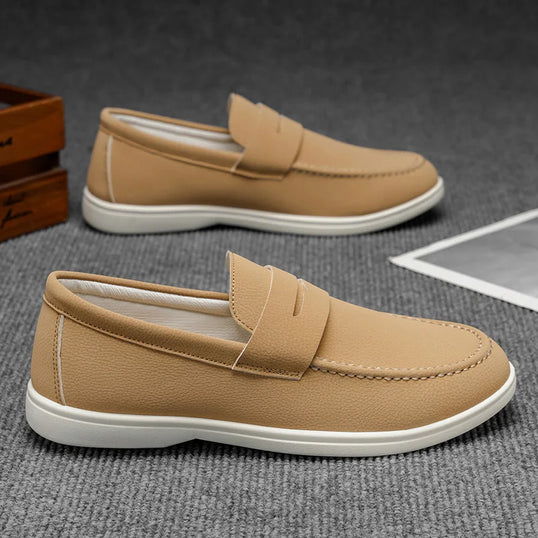 Men's breathable bean shoes, British-style loafers, fashionable casual shoes, youth single shoes