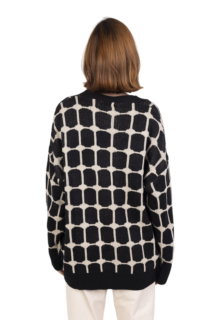 Ladies Abstract Pattern Cardigan Stylish Winter Warm Oversized Button-Up Sweater image 4