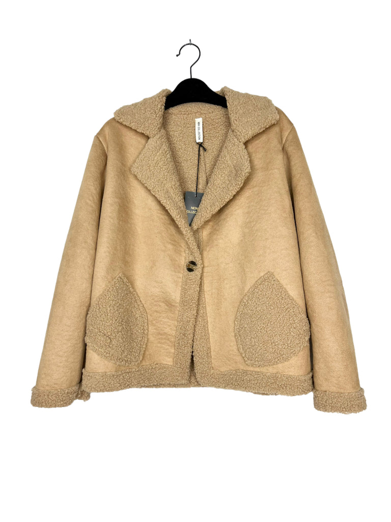 Women's Winter Coat With Pocket Fur Style Warm Sheepskin Effect Collar Jacket image 3