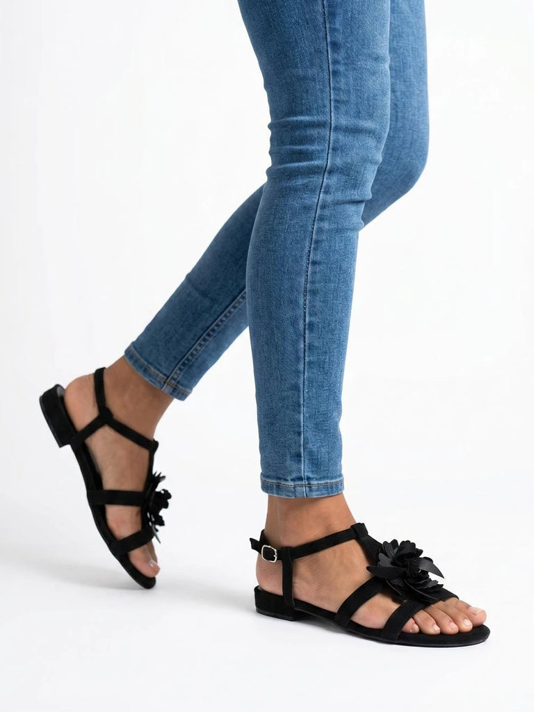 Sandals image 2