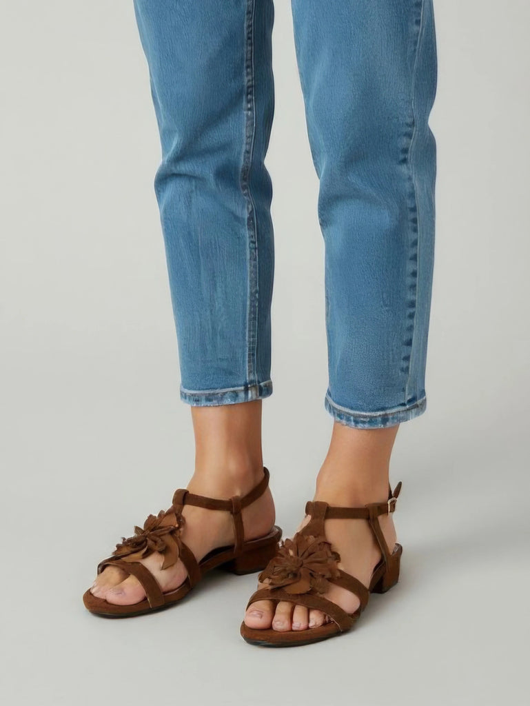 Sandals image 14