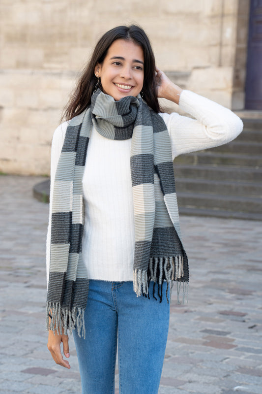 Women's Plaid Pleated Soft Scarf Fringes Pattern Warm Stylish Wrap Winter Scarf image 1