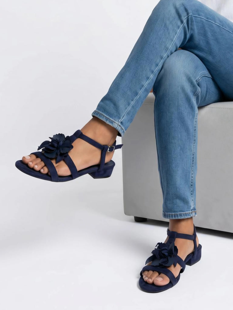 Sandals image 12