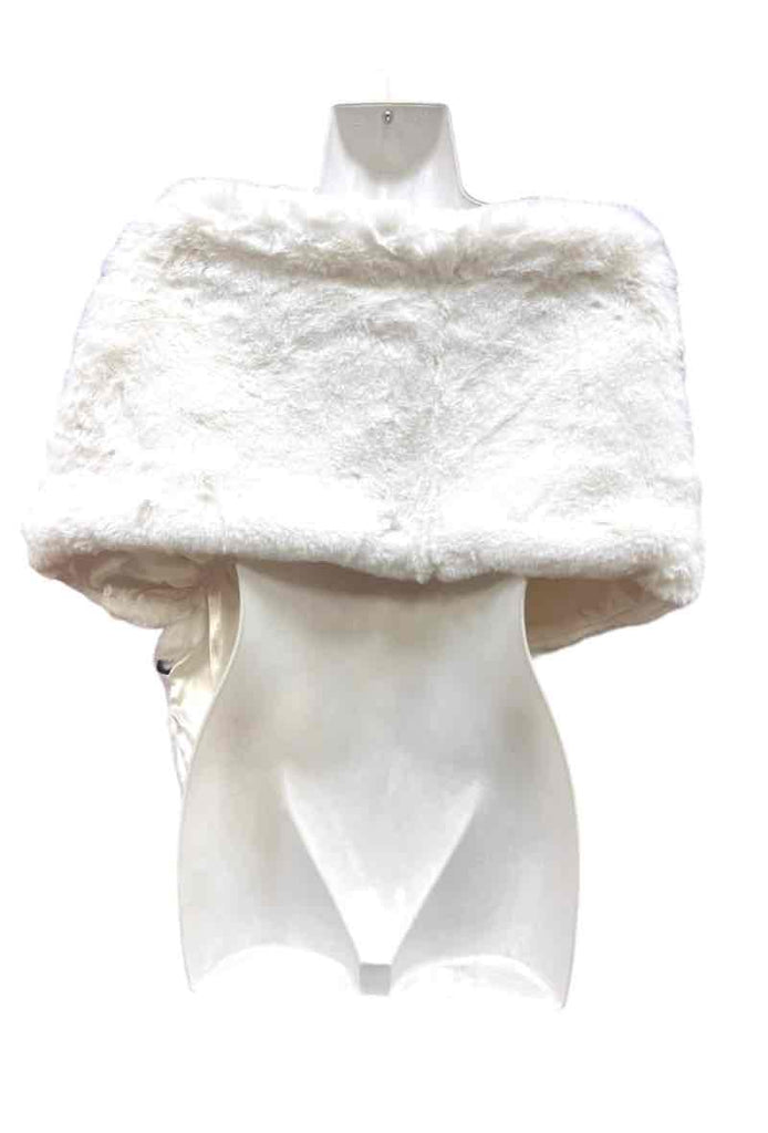 Women's Fur Jacket Soft Warmer Travel Outdoor Stylish Winter Jacket image 3