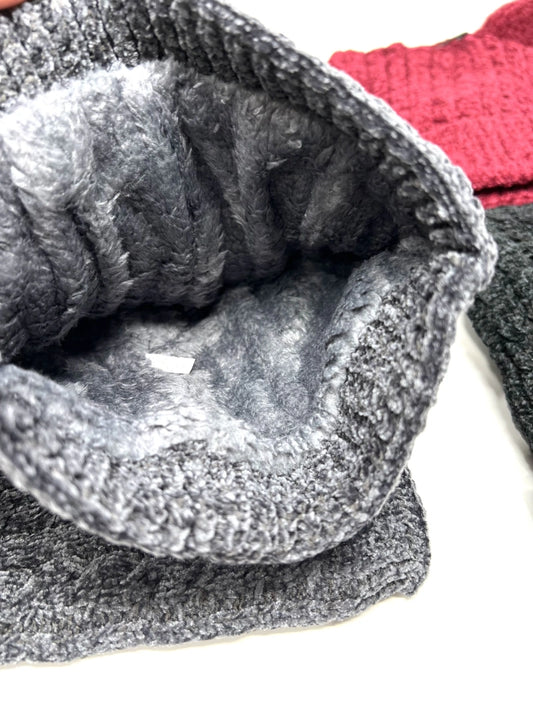 Faux fur cap + scarf - Set for men and women image 1