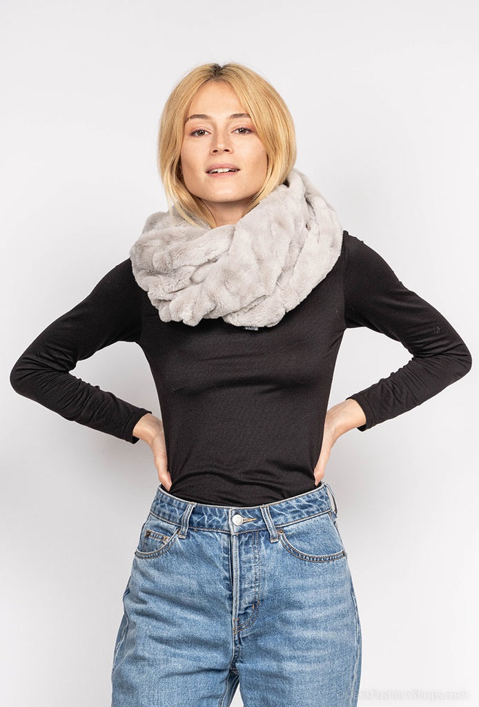 Women's Fur Scarf Soft Winter Snood Wrap Shawl Lightweight Neck Warmer Scarf image 1