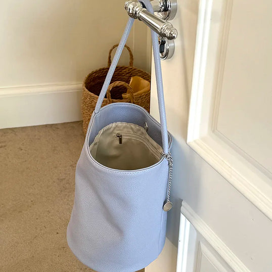 2026 New Ins Soft Leather Simple Bucket Bag Women's Underarm Single Shoulder Bag Fashionable Versatile Korean Style Handbag