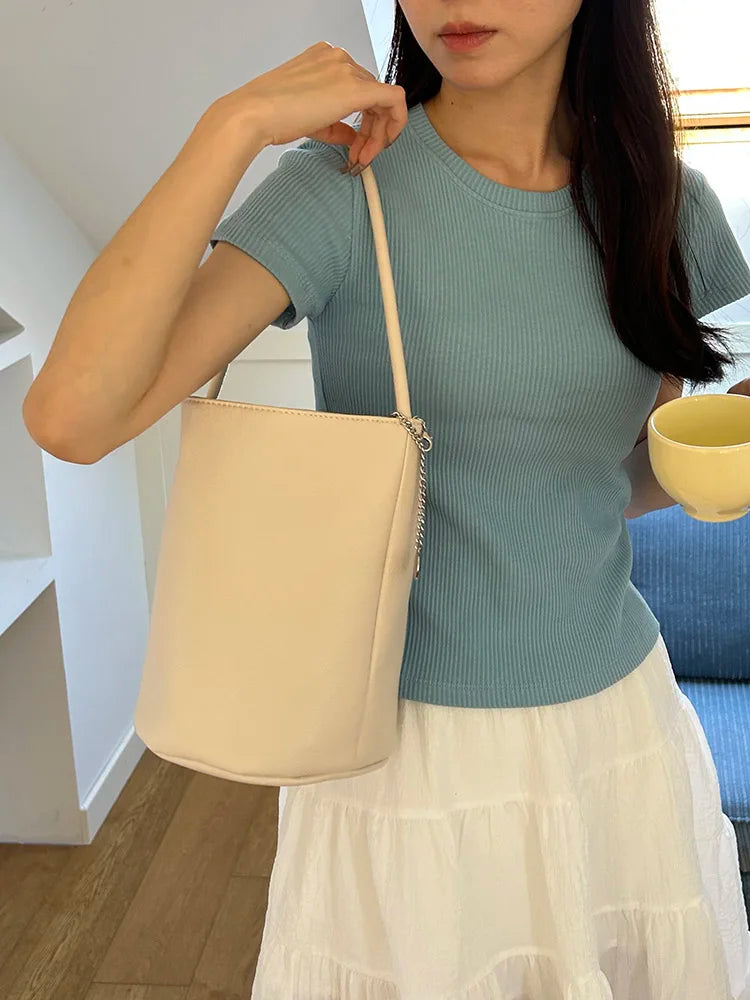 2026 New Ins Soft Leather Simple Bucket Bag Women's Underarm Single Shoulder Bag Fashionable Versatile Korean Style Handbag