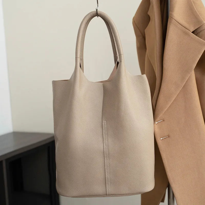 Genuine Grade Leather Women Commuter Tote Bag Ladies Soft Cowhide Tote Shoulder Handbag Large Female Bucket Bag Luxury Designer