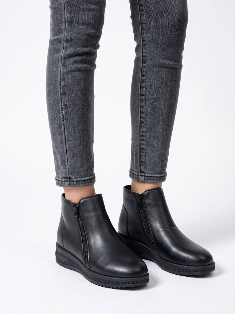Ladies Winters Ankle Boots