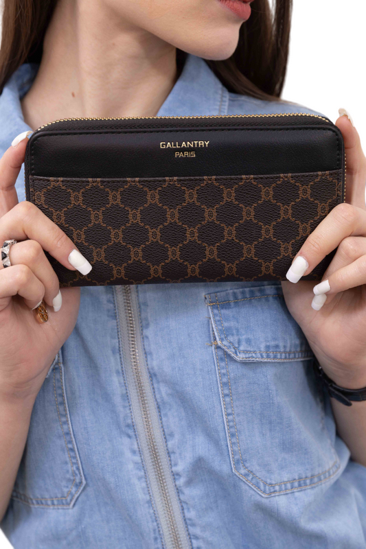 Women Ladies Leather Clutch Purse 12 Card Holder Zip and Stud Closure Wallet image 0