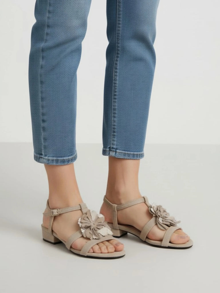 Sandals image 7