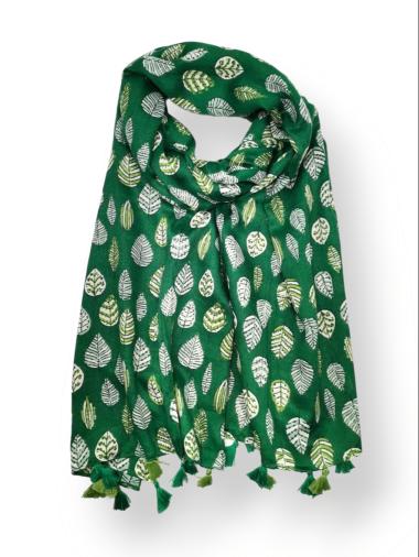 Scarf with pompoms image 6