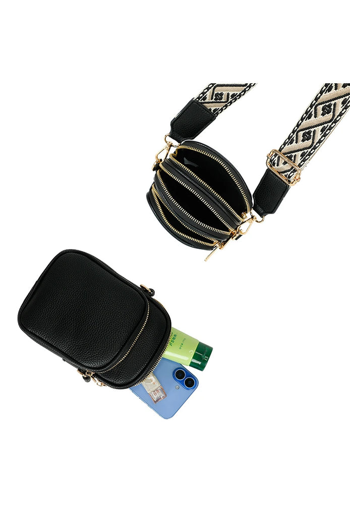 Report this image Gallantry shoulder pouch