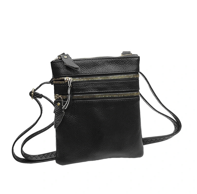 Plain leather flat pouch