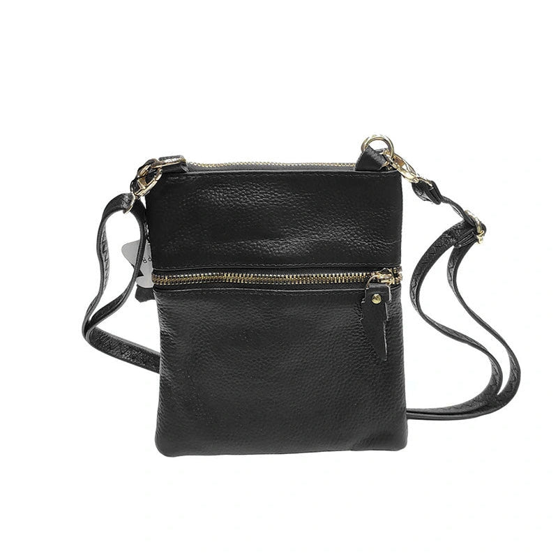 Plain leather flat pouch